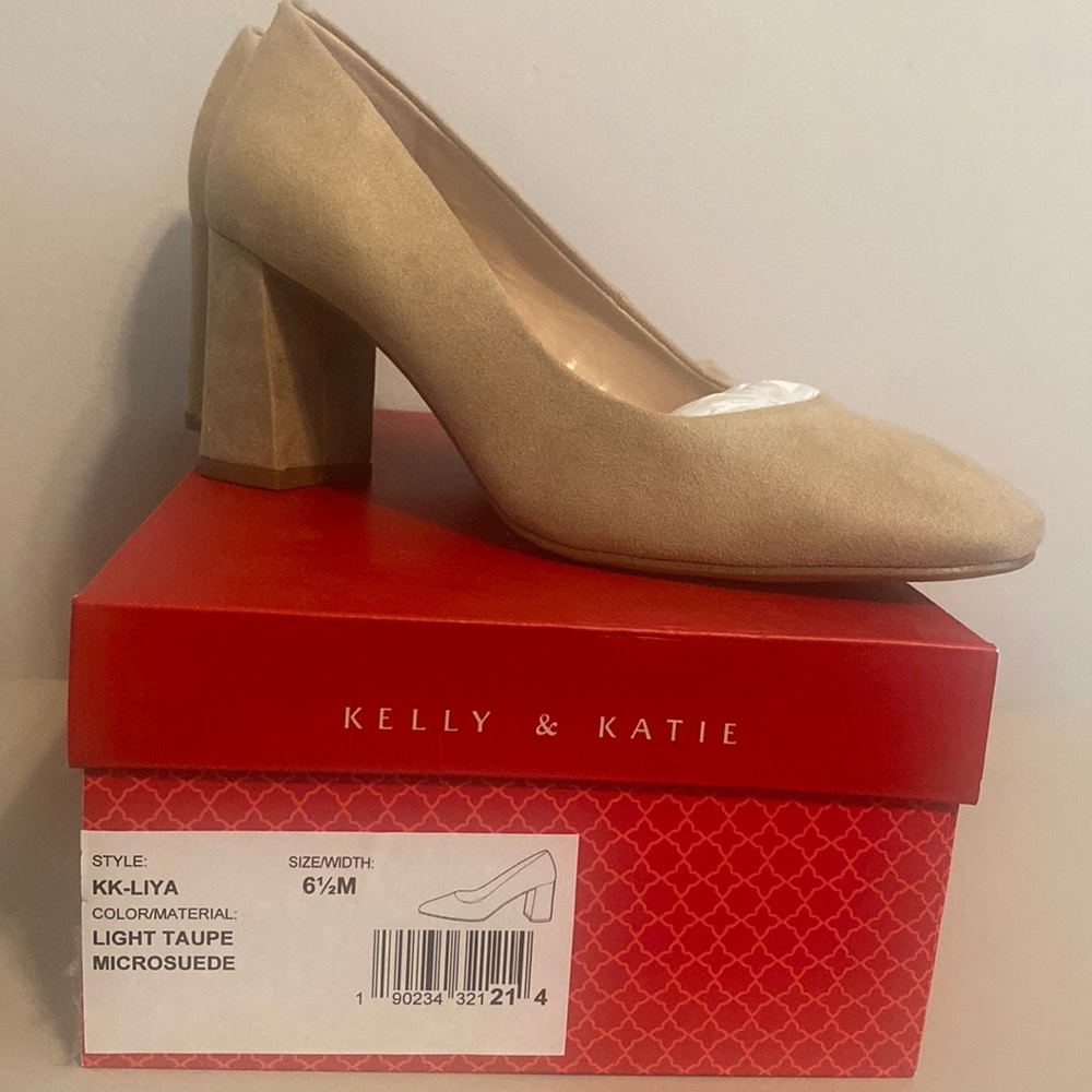 Kelly & Katie light taupe heels